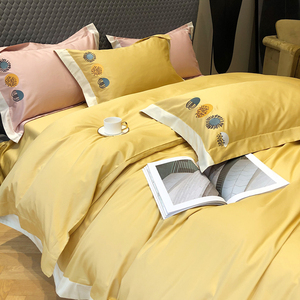 加绒四件套黄色