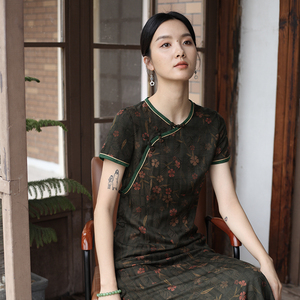 兰襟【时光深处的故事】修身真丝香云纱旗袍(古雅圆襟葫芦扣)