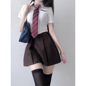 jk制服套装女学院风两件套温柔奶系穿搭夏季白色衬衫棕色箱褶短裙
