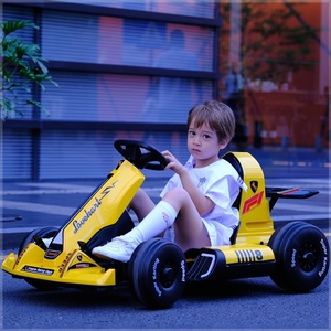 小孩子玩具坐的车