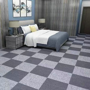 家居办公免胶自粘地毯防滑地垫绒面四方块拼接地毯自贴卧室客厅厚