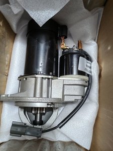 别克凯越1.8 老君威2.0起动机 景程2.0启动器 起动马达 正厂