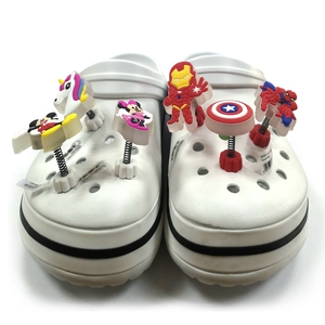 led闪灯弹簧鞋花扣可爱动漫洞洞鞋动感卡通鞋花鞋上装饰diy配件