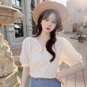 法式锁骨v领衬衫女夏季气质甜美别致泡泡短袖仙女上衣chic温柔