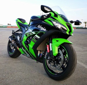 重机车摩托车跑车川崎1000