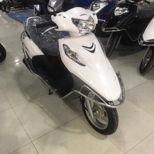 广州五羊-本田牌摩托车优酷110电喷踏板车国四全新