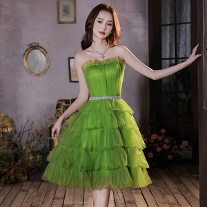 一字肩小礼服裙绿色2022新款春平时可穿小众伴娘服主持人生日礼服