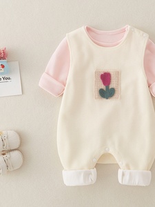 巴拉巴柆婴儿衣服春季新款套装小月龄女宝宝棉质外出背带裤打底上