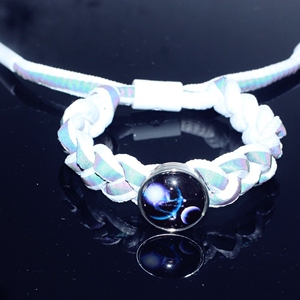 情侣手镯感应一对发光手链感应首饰抖音同款召唤手链情人节礼物