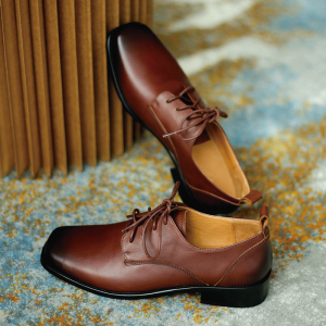 小皮鞋女复古英伦风2020年秋新款擦色皮红棕色方头系带深口单鞋潮