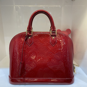 95新  lv路易威登 alma系列小号漆皮红色贝壳包  手提包