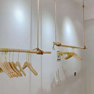 00家具大卖666淘宝艾莱服装店吊挂衣服展示架实木吊顶悬挂衣杆女装