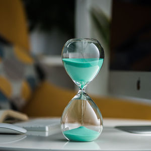 琉滋分手礼物送女男朋友再见前任告别离别分手礼物爱情水晶球沙漏