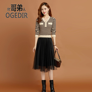 欧 哥弟 人打底连衣裙女中长款2021年秋冬新款针织蕾丝拼接纱网裙