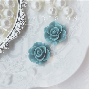 rukia昭和风女神灰湖蓝色玫瑰耳钉温柔复古圣托尼尼蓝蔷薇大耳环