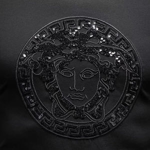 范思哲人头刺绣男