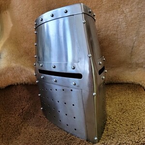 现货-中世纪十字军巨盔crusader 圣殿骑士桶盔 带内村可穿戴包邮