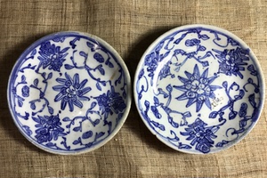 古董 古玩 收藏明清 青花瓷 瓷器 盘子 青花缠枝纹 万年青 瓷盘
