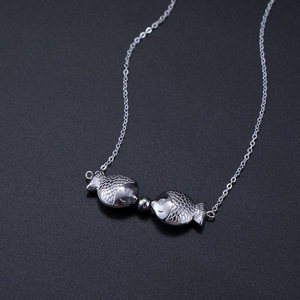 s925纯银接吻鱼项链女创意设计古风复古亲吻鱼锁骨链情侣女友礼品