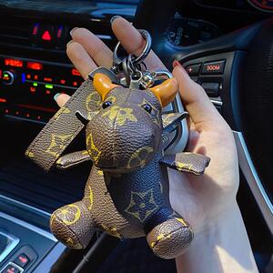 lv&gedete 小牛汽车钥匙扣挂件女可爱牛年老花公仔书包挂饰钥匙链