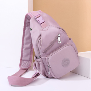 女士胸包2021新款潮时尚斜挎包女百搭洋气单肩包户外旅游胸前包女