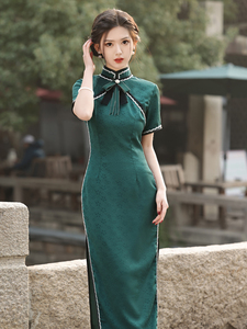 墨绿色长款琉璃缎旗袍复古民国风优雅气质年轻款少女修身连衣裙