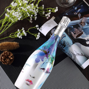 逸香精品葡萄酒意大利原瓶进口蓝色妖姬甜白型起泡葡萄酒单支