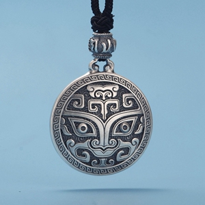 80高沧昊淘宝天然蓝田墨玉守护貔貅玉佩饕餮纹兽面玉牌仿古diy汉服