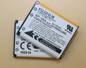 富士拍立得mini90相机原装电池 拍立得相机mini90充电器