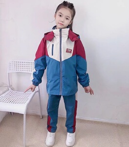 宁德校服黔西南州园服威海服装厂日照制衣厂秋冬冲锋衣加绒运动服