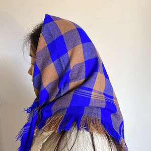 加厚妇女方头巾