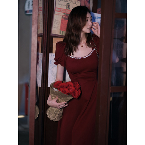 糯米家法式红色连衣裙女2024春夏方领显瘦气质日常可穿礼服订婚裙