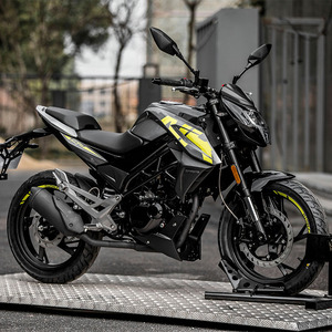 【j1】cfmoto 春风 150nk 摩托车 街车