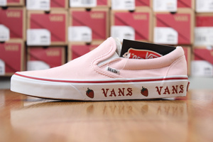 首尔的米家VANS 女鞋SLIP ON粉色草莓底帆布牛筋底休闲滑板运动鞋