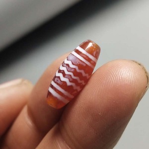 西藏至纯老奶皮水纹天珠虎牙小桶珠红玉髓玛瑙勒子8mm佛珠锁骨链