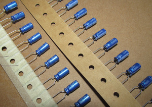 日本elna 伊娜 470f6.3v 220f10v 100f6.3v 200f6.3v 470f16v电容