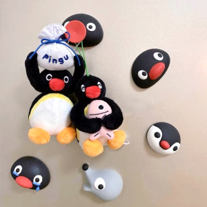 日本正品 pingu企鹅家族吉祥物可爱卡通毛绒公仔玩偶背包挂饰男女