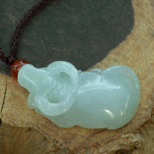 十二生肖玉吊坠翡翠