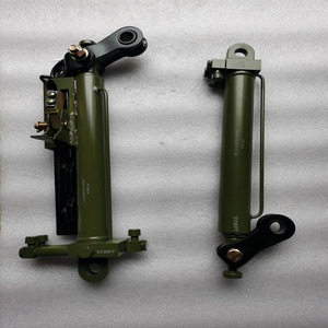 东风军车配件eq2102驾驶室翻转举升左右油缸总成50a-03010/03011