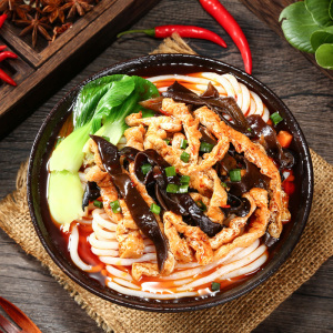 周复盛邵阳米粉湖南特产正宗回民粗米粉臊子懒人速食自热锅湿米粉