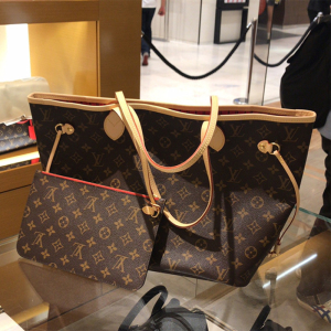 lv女包大包经典