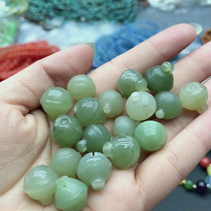 泓石斋天然和田玉铃铛吊坠