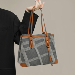 香港代购2022新款包包女高级感ins潮大容量洋气帆布包单肩托特包