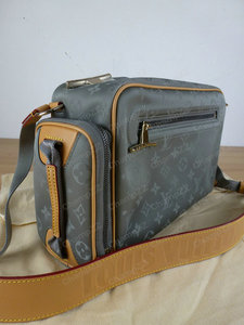 [sold]louis vuitton lv kim jones camera bag 钛合金 镭射 挎包