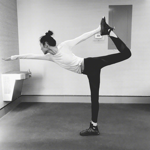 刘雯海报定制维密超模好身材运动励志街拍装饰墙贴画健身挂画kt板