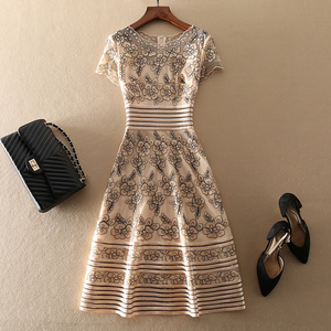 0056人付款天猫欧瑞彩夏季新款高级人丝纯色红色礼服裙中长裙修身收腰