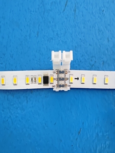 幻彩灯带免焊连接卡扣裸板流水灯带免焊头3p转角连接器10MM板宽