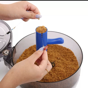 散炮上饵神器鲤鱼散炮鲫鱼罗非搓饵器拉饵盘自动上饵钓鱼神器挂饵