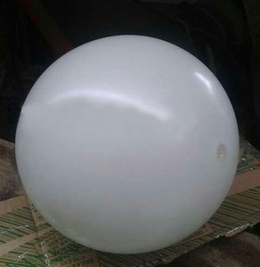 皮球白色