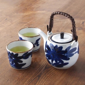 日本进口波佐见烧陶瓷茶壶茶杯手绘日式釉下彩藤编把手复古风